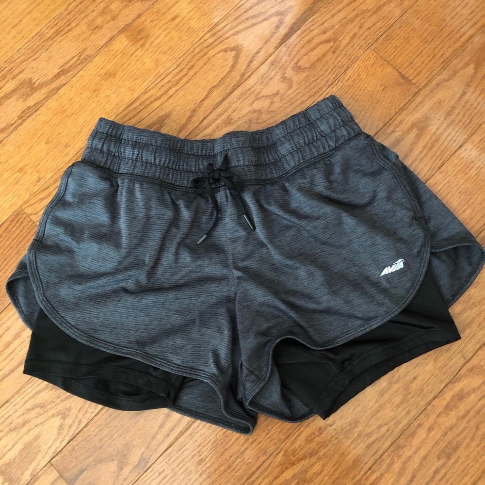 Medium Avia track shorts